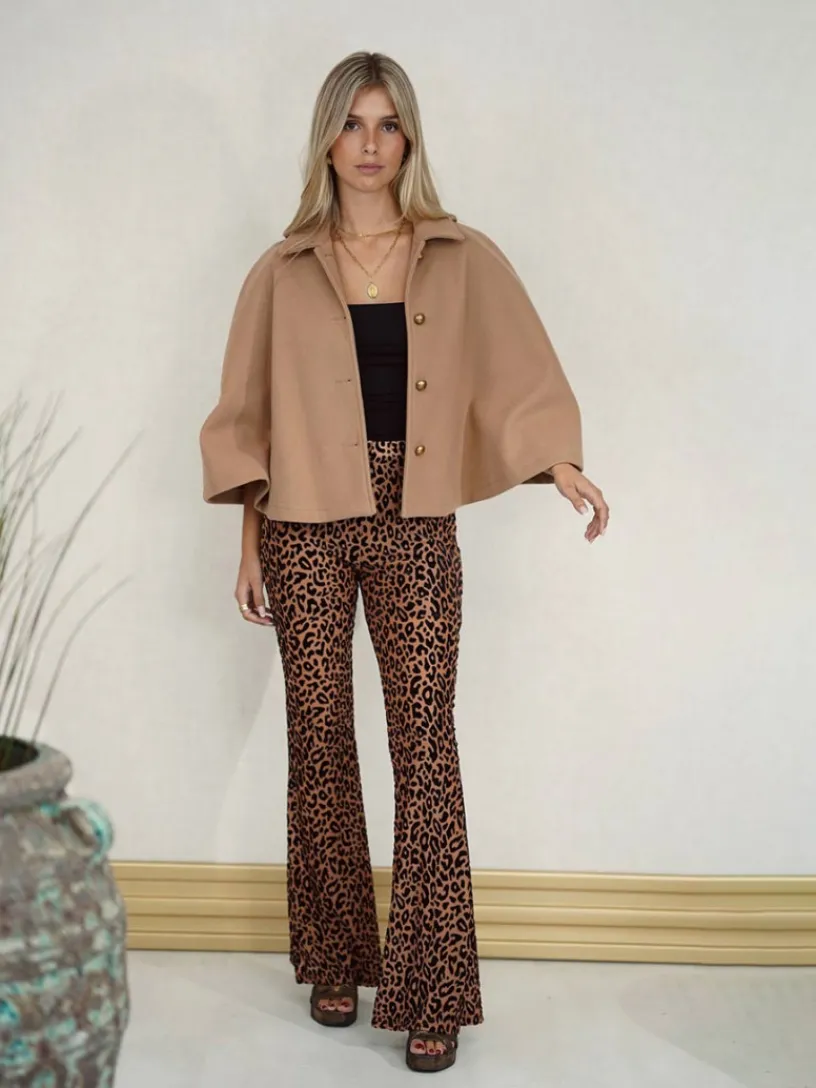 capa_cloe_4-1.webp Abrigos Y Chaquetas | Chaquetas De Mujer-Mariquita Trasquilá CAPA CLOE